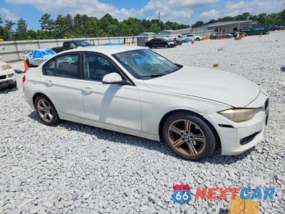 Czwarte zdjęcie samochodu z boku: 2013 BMW 328 I VIN:WBA3A5G55DNP18965 - miniatura