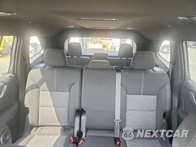 Zdjęcie 10 z 13 samochodu: 2025 GMC ACADIA ELEVATION VIN:1GKENKRS4SJ131375 - miniatura