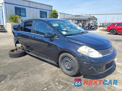 Czwarte zdjęcie samochodu z boku: 2007 NISSAN VERSA 1.8 S VIN:3N1BC11E97L442128 - miniatura