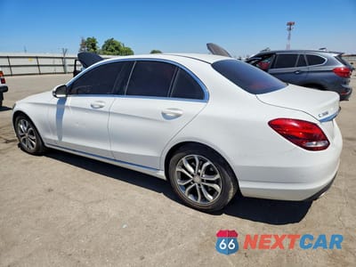 Drugie zdjęcie samochodu z przodu: 2016 MERCEDES-BENZ C 300 VIN:55SWF4JB5GU151846 - miniatura
