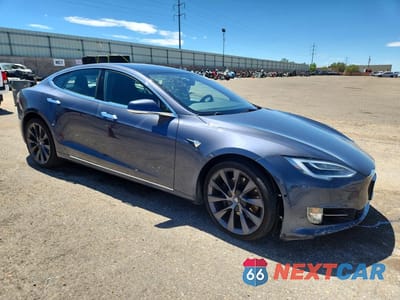 Czwarte zdjęcie samochodu z boku: 2021 TESLA MODEL S VIN:5YJSA1E20MF427773 - miniatura