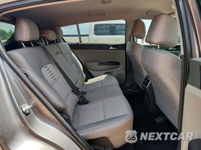Zdjęcie 11 z 13 samochodu: 2018 KIA SPORTAGE LX VIN:KNDPM3ACXJ7351388 - miniatura