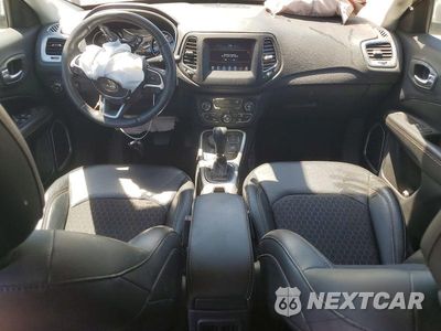 Zdjęcie 8 z 13 samochodu: 2019 JEEP COMPASS LATITUDE VIN:3C4NJDBB6KT602318 - miniatura