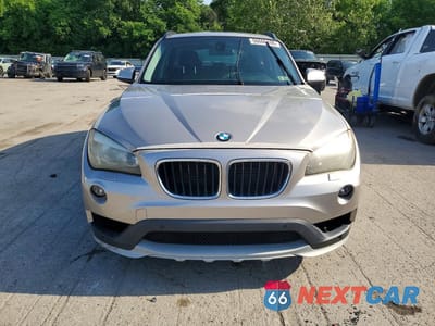 Piąte zdjęcie samochodu w środku: 2015 BMW X1 XDRIVE28I VIN:WBAVL1C52FVY29204 - miniatura