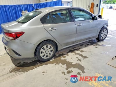 Trzecie zdjęcie samochodu z tyłu: 2022 KIA RIO S VIN:3KPA24AD4NE435254 - miniatura