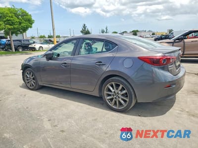 Drugie zdjęcie samochodu z przodu: 2018 MAZDA 3 GRAND TOURING VIN:3MZBN1W39JM214790 - miniatura