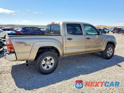 Trzecie zdjęcie samochodu z tyłu: 2005 TOYOTA TACOMA DOUBLE CAB VIN:5TELU42N05Z134239 - miniatura