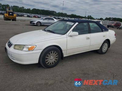 2001 TOYOTA CAMRY LE 4T1BG22K61U834486 - główne zdjęcie licytacji z USA - miniatura