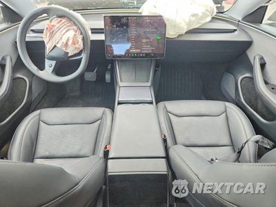 Zdjęcie 8 z 12 samochodu: 2026 TESLA MODEL 3 VIN:5YJ3E1EA6TF139075 - miniatura