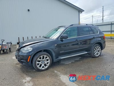 2013 BMW X5 XDRIVE35I 5UXZV4C51D0B06925 - główne zdjęcie licytacji z USA - miniatura