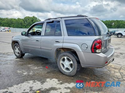 Drugie zdjęcie samochodu z przodu: 2008 CHEVROLET TRAILBLAZER LS VIN:1GNDT13S182155515 - miniatura