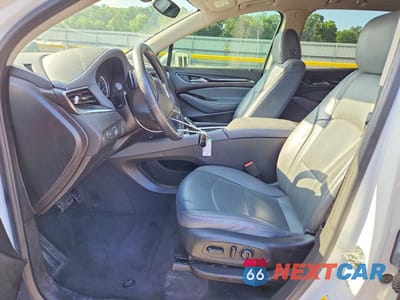 Zdjęcie 7 z 13 samochodu: 2020 BUICK ENCLAVE ESSENCE VIN:5GAERBKW1LJ216058 - miniatura