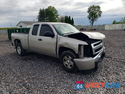 Czwarte zdjęcie samochodu z boku: 2007 CHEVROLET SILVERADO K1500 VIN:2GCEK19J371720733 - miniatura