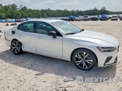 Czwarte zdjęcie samochodu z boku: 2024 VOLVO S60 CORE VIN:7JRL12FK6RG324400 - miniatura