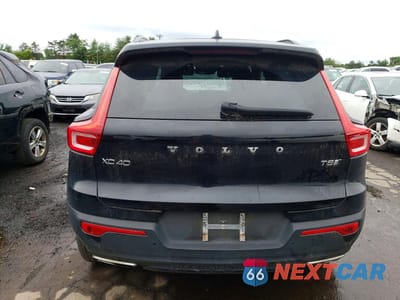 Zdjęcie 6 z 13 samochodu: 2020 VOLVO XC40 T5 R-DESIGN VIN:YV4162UMXL2237290 - miniatura