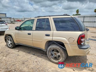 Drugie zdjęcie samochodu z przodu: 2007 CHEVROLET TRAILBLAZER LS VIN:1GNDT13S772121433 - miniatura