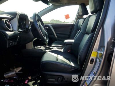 Zdjęcie 7 z 12 samochodu: 2018 TOYOTA RAV 4 VIN:2T3DFREV7JW755507 - miniatura