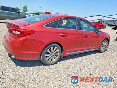 Trzecie zdjęcie samochodu z tyłu: 2017 HYUNDAI SONATA SPORT VIN:5NPE34AF5HH543950 - miniatura