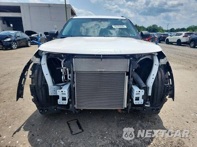 Piąte zdjęcie samochodu w środku: 2024 FORD EXPLORER XLT VIN:1FMSK8DH2RGA63053 - miniatura