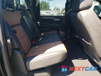 Zdjęcie 10 z 12 samochodu: 2024 CHEVROLET SILVERADO K2500 HIGH COUNTRY VIN:1GC4YREY3RF216660 - miniatura