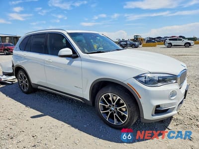Czwarte zdjęcie samochodu z boku: 2017 BMW X5 XDR40E VIN:5UXKT0C37H0V97230 - miniatura
