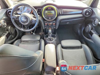 Zdjęcie 8 z 12 samochodu: 2017 MINI COOPER S VIN:WMWXU3C33H2F49248 - miniatura