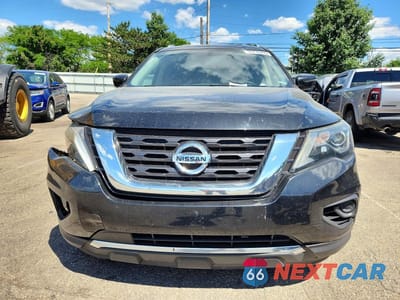 Piąte zdjęcie samochodu w środku: 2017 NISSAN PATHFINDER S VIN:5N1DR2MM0HC914321 - miniatura