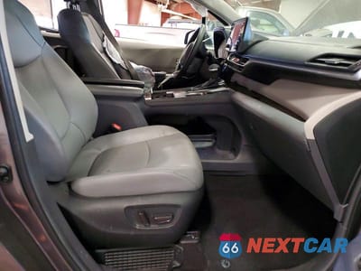 Zdjęcie 7 z 14 samochodu: 2024 TOYOTA SIENNA XLE 7-PASSENGER VIN:5TDYSKFC1RS118806 - miniatura