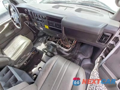 Zdjęcie 8 z 14 samochodu: 2012 CHEVROLET EXPRESS G1500 LS VIN:1GCSGAFX5C1139635 - miniatura