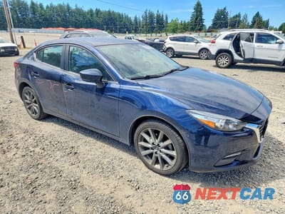 Czwarte zdjęcie samochodu z boku: 2018 MAZDA 3 TOURING VIN:3MZBN1V37JM172976 - miniatura