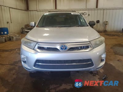 Piąte zdjęcie samochodu w środku: 2011 TOYOTA HIGHLANDER HYBRID LIMITED VIN:JTEDC3EH3B2001042 - miniatura