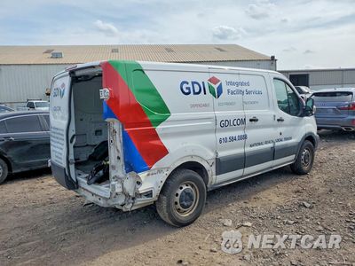 Trzecie zdjęcie samochodu z tyłu: 2018 FORD TRANSIT T-150 DELIVERY VAN VIN:1FTYE1ZM2JKA22622 - miniatura
