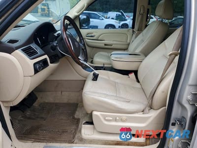 Zdjęcie 7 z 13 samochodu: 2008 CADILLAC ESCALADE LUXURY VIN:1GYFK63818R251278 - miniatura