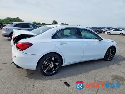 Trzecie zdjęcie samochodu z tyłu: 2020 MERCEDES-BENZ A 220 4MATIC VIN:W1K3G4FB8LJ222203 - miniatura
