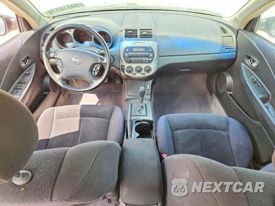 Zdjęcie 8 z 12 samochodu: 2003 NISSAN ALTIMA 2.5 VIN:1N4AL11D03C222243 - miniatura