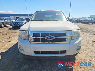Piąte zdjęcie samochodu w środku: 2010 FORD ESCAPE XLT VIN:1FMCU0D72AKC65366 - miniatura