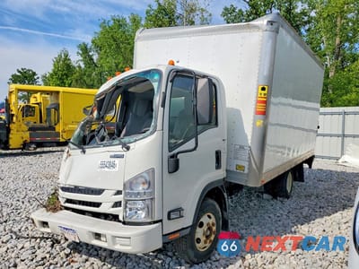 2020 ISUZU NPR BOX TRUCK 54DB4W1B9LS806097 - główne zdjęcie licytacji z USA - miniatura