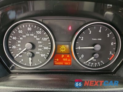 Zdjęcie 9 z 12 samochodu: 2006 BMW 330 VIN:WBAVD33536KV64173 - miniatura