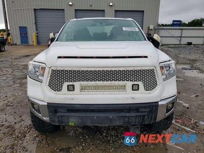 Piąte zdjęcie samochodu w środku: 2014 TOYOTA TUNDRA CREWMAX PLATINUM VIN:5TFAY5F19EX364099 - miniatura