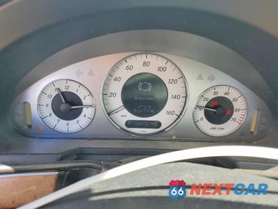 Zdjęcie 9 z 12 samochodu: 2009 MERCEDES-BENZ E 550 VIN:WDBUF72X19B377343 - miniatura