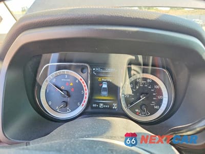 Zdjęcie 9 z 12 samochodu: 2016 NISSAN TITAN XD PLATINUM RESERVE VIN:1N6BA1F41GN510566 - miniatura