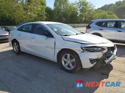 Czwarte zdjęcie samochodu z boku: 2020 CHEVROLET MALIBU LS VIN:1G1ZC5ST2LF069074 - miniatura