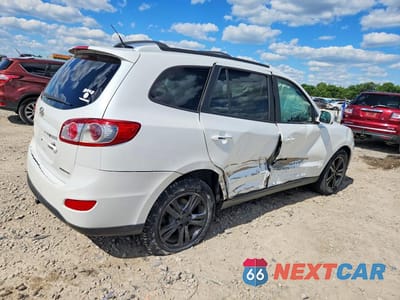 Trzecie zdjęcie samochodu z tyłu: 2012 HYUNDAI SANTA FE LIMITED VIN:5XYZKDAGXCG130080 - miniatura