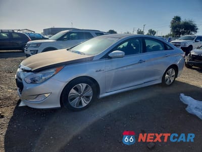 2014 HYUNDAI SONATA HYBRID KMHEC4A46EA111283 - główne zdjęcie licytacji z USA - miniatura