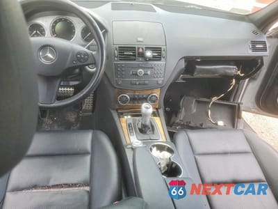 Zdjęcie 8 z 13 samochodu: 2008 MERCEDES-BENZ C 350 VIN:WDDGF56X68F128711 - miniatura