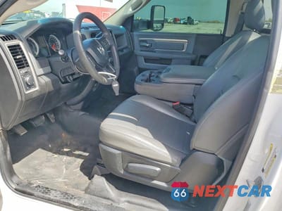 Zdjęcie 7 z 12 samochodu: 2018 RAM 2500 ST VIN:3C7WR4AJ0JG424325 - miniatura