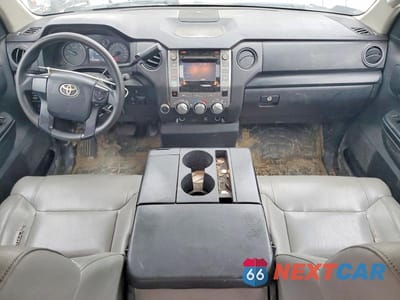 Zdjęcie 8 z 12 samochodu: 2016 TOYOTA TUNDRA SR VIN:5TFUW5F12GX499446 - miniatura