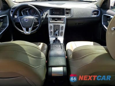 Zdjęcie 8 z 12 samochodu: 2018 VOLVO S60 PLATINUM VIN:LYV402TM5JB171942 - miniatura