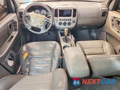 Zdjęcie 8 z 13 samochodu: 2005 FORD ESCAPE LIMITED VIN:1FMCU041X5KD13679 - miniatura
