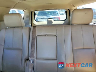 Zdjęcie 10 z 13 samochodu: 2013 CHEVROLET SUBURBAN K1500 LT VIN:1GNSKJE70DR158586 - miniatura